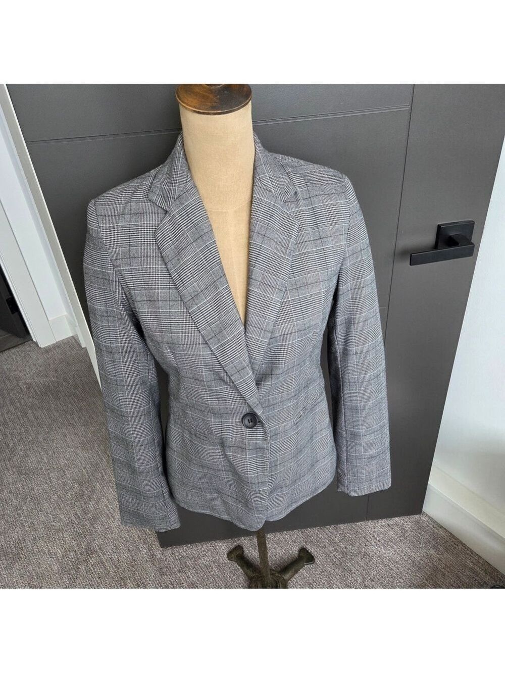 Zara Houndstooth Blazer Jacket in Black and Gray